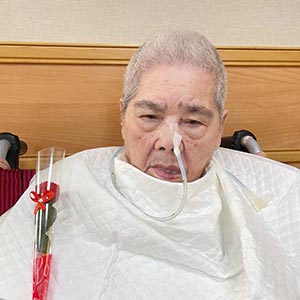 111.05.08 母親節活動送康乃馨